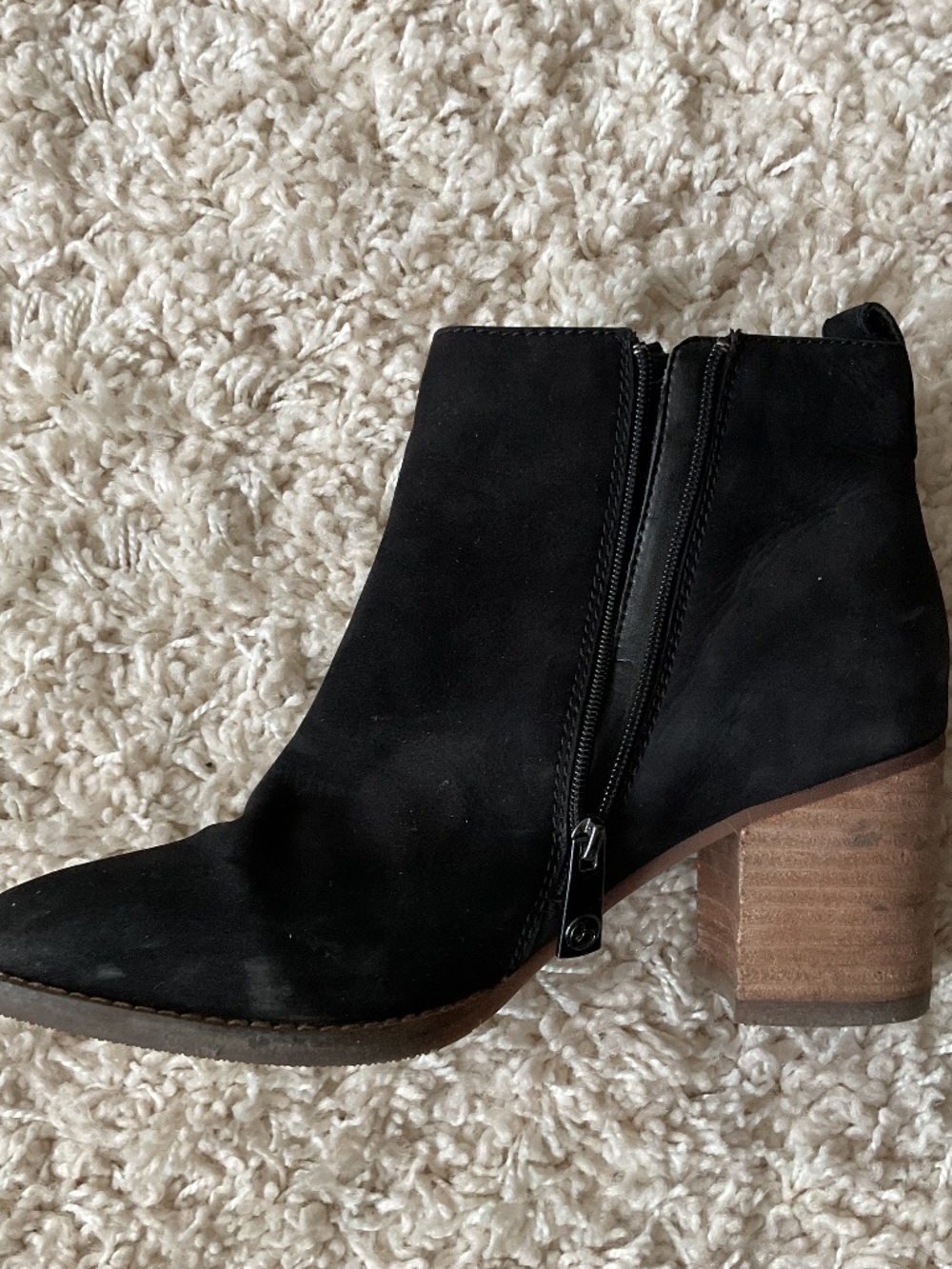 🐣Blondo Nina Whipstitch Waterproof Black Suede Bootie - size 8 - Picture 6 of 8